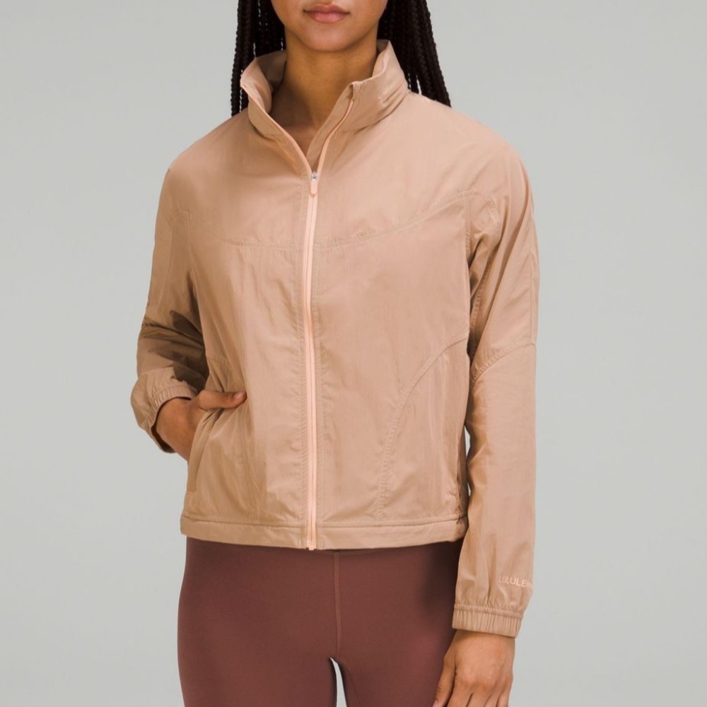 LULULEMON Lightweight hooded jacket. Size 2. NEW